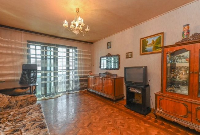 Купить трехкомнатную квартиру в районе Кировский в Ростове-на-Дону. Вариант № 33672, 2, площадь -  квм, цена 7200000 рублей