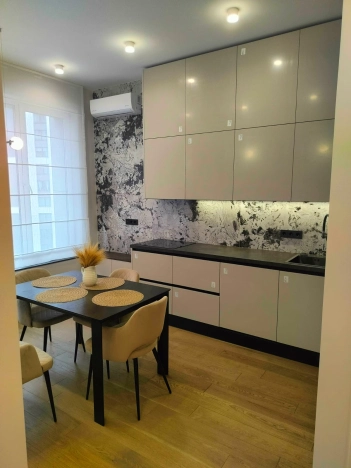 Купить квартиру в Москве. Вариант № 8173133, 24, площадь -  квм, цена 44900000 рублей