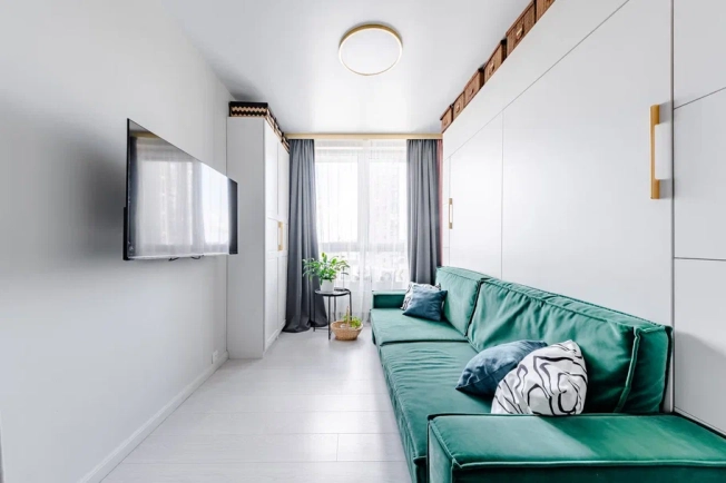 Купить однокомнатную квартиру на вторичке у метро Проспект Ветеранов в Санкт-Петербурге. Вариант № 6565, 5, площадь -  квм, цена 14100000 рублей