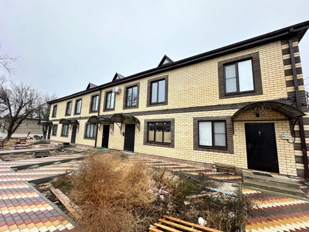 Купить таунхаус в Элисте. Вариант № 18358, 12, площадь -  квм, цена 5000000 рублей