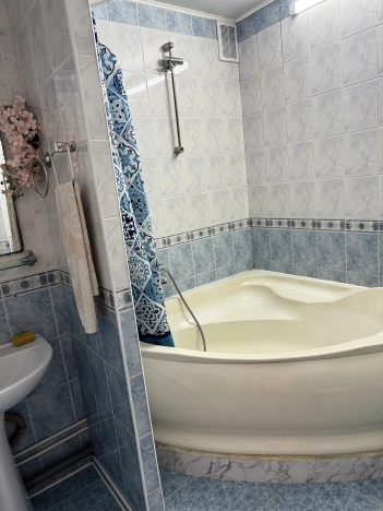 Купить трехкомнатную квартиру в Керчи. Вариант № 2777167, 19, площадь - квм, цена 6300000 рублей