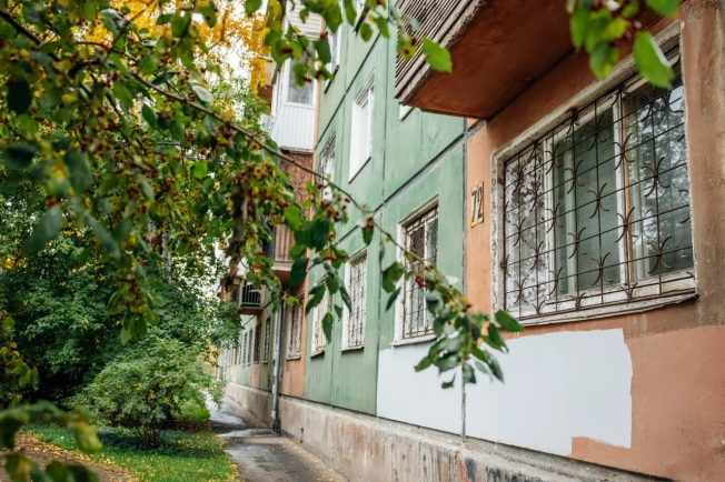 Купить квартиру на вторичке в Иркутске. Вариант № 5921622, 13, площадь -  квм, цена 4980980 рублей