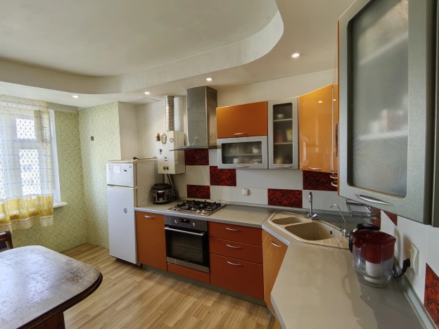 Купить трехкомнатную квартиру в Калуге. Вариант № 13511, 0, площадь -  квм, цена 5270000 рублей