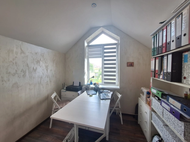 Купить дом на улице Октябрьский переулок в Новороссийске. Вариант № 8337, 12, площадь -  квм, цена 20000000 рублей