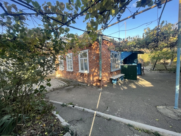 Купить дом в Республике Адыгея. Вариант № 769175, 1, площадь -  квм, цена 4150000 рублей