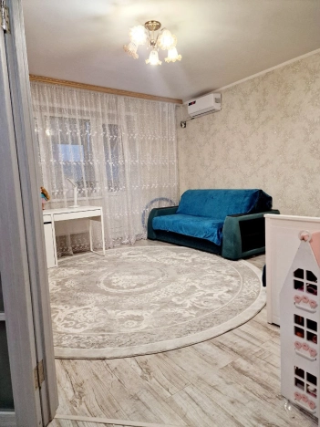 Купить однокомнатную квартиру в Омске. Вариант № 2026310, 1, площадь -  квм, цена 5650000 рублей