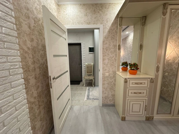 Купить квартиру на улице Просвещения в Пушкине. Вариант № 11617, 18, площадь -  квм, цена 10500000 рублей