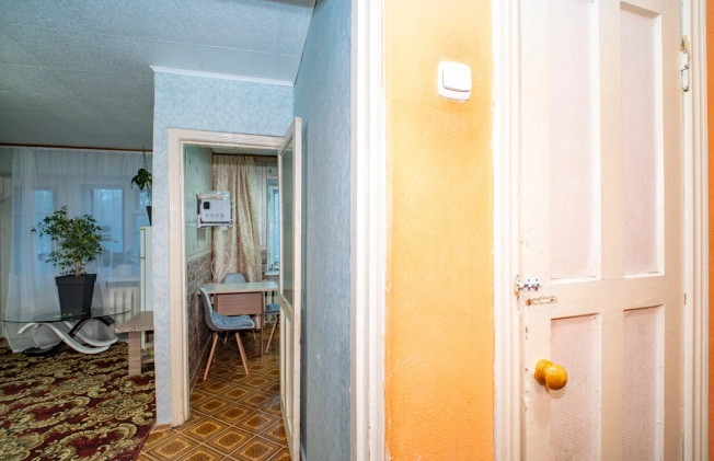 Купить двухкомнатную квартиру в Новосибирске. Вариант № 9434980, 10, площадь -  квм, цена 4390000 рублей