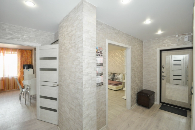 Купить двухкомнатную квартиру в Обь. Вариант № 54771, 17, площадь -  квм, цена 6990000 рублей