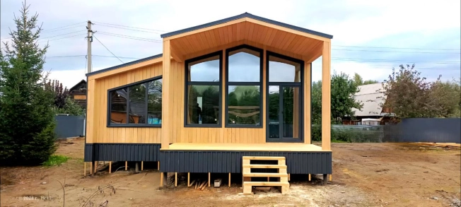 Купить дом на улице Набережная в Тюменской области. Вариант № 26574, 4, площадь -  квм, цена 4500000 рублей