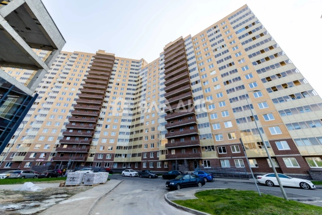 Купить квартиру у метро Зенит в Санкт-Петербурге. Вариант № 10211944, 0, площадь - квм, цена 4350000 рублей