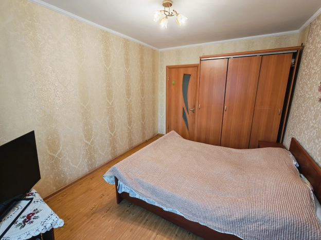 Купить четырехкомнатную квартиру в Микрорайоне 10-й в Белгороде. Вариант № 2649920, 12, площадь -  квм, цена 7900000 рублей