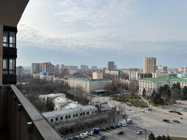 Купить однокомнатную квартиру в районе Кировский в Ростове-на-Дону. Вариант № 27892, 35, площадь -  квм, цена 6400000 рублей