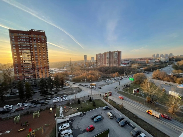 Купить двухкомнатную квартиру в районе Заельцовский в Новосибирске. Вариант № 8217762, 26, площадь -  квм, цена 8990000 рублей