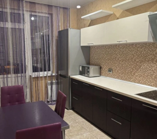 Купить однокомнатную квартиру на вторичке в Пензенской области. Вариант № 8862880, 6, площадь - квм, цена 4650000 рублей