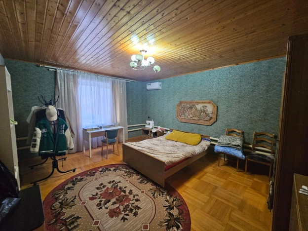 Купить дом в Элисте. Вариант № 9336529, 18, площадь -  квм, цена 10699999 рублей