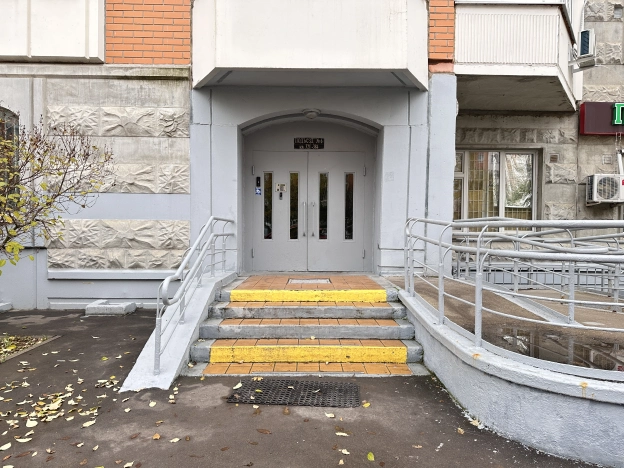 Купить трехкомнатную квартиру на улице Сколковская в Одинцове. Вариант № 7492936, 43, площадь -  квм, цена 19300000 рублей