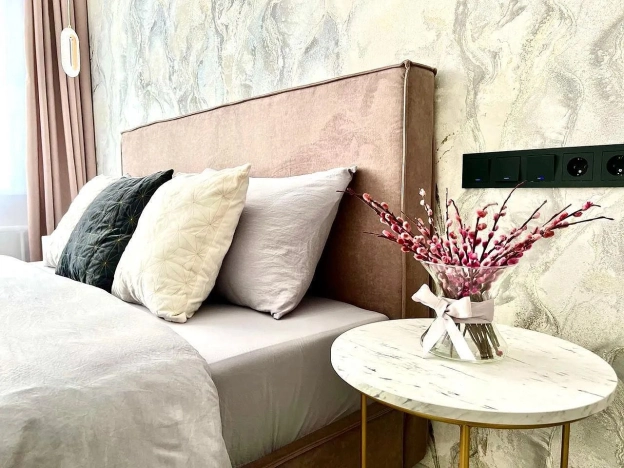 Купить квартиру на вторичке в Иркутске. Вариант № 7968331, 1, площадь -  квм, цена 8600000 рублей