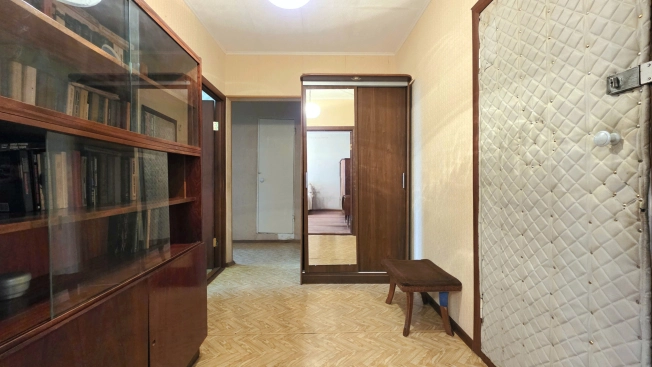 Купить двухкомнатную квартиру в Липецкой области. Вариант № 7999916, 8, площадь - квм, цена 4200000 рублей