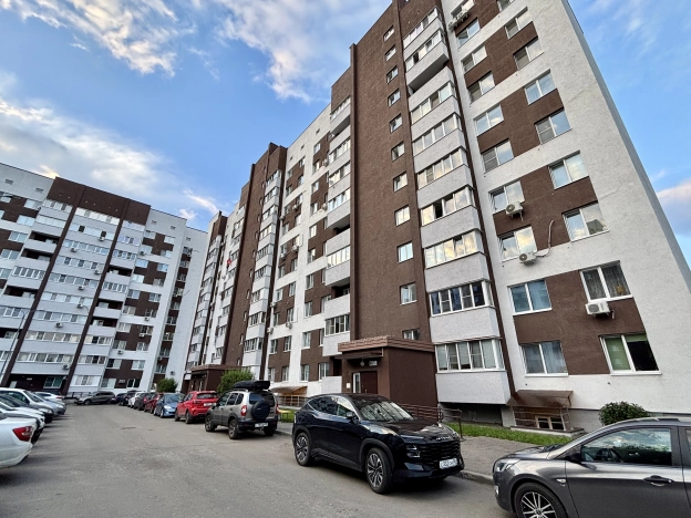 . Вариант № 952458, 20, площадь - 68 квм, цена 6400000 рублей