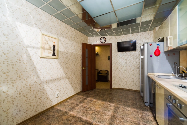 Купить трехкомнатную квартиру на улице Вишнёвая в Рязани. Вариант № 952811, 2, площадь -  квм, цена 7600000 рублей