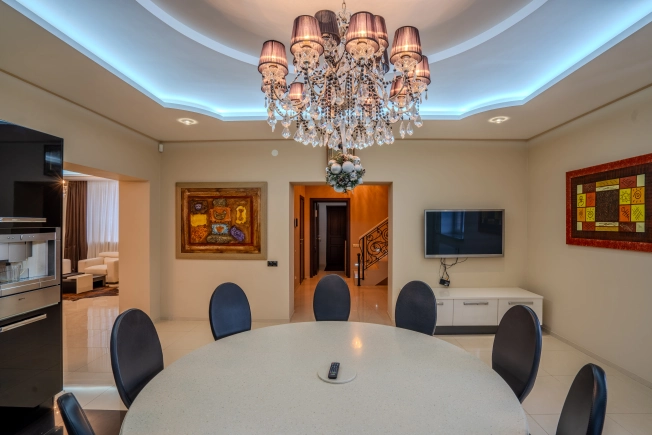 Купить дом в Москве. Вариант № 9148977, 4, площадь - квм, цена 75000000 рублей