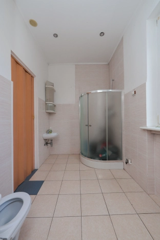 Купить коммерческую недвижимость в Калининграде. Вариант № 7708803, 26, площадь -  квм, цена 45000000 рублей