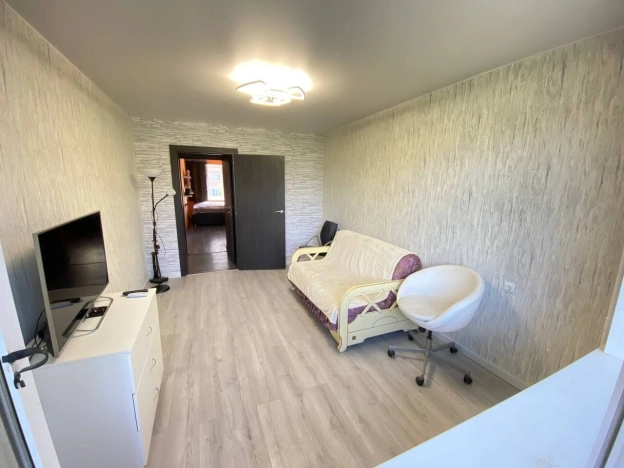 Купить трехкомнатную квартиру в Пушкине. Вариант № 5828376, 10, площадь -  квм, цена 7400000 рублей