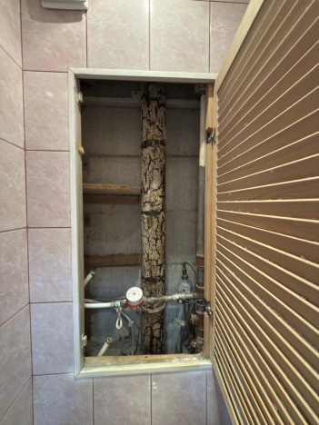 Купить квартиру в Москве. Вариант № 8940945, 28, площадь - квм, цена 21000000 рублей