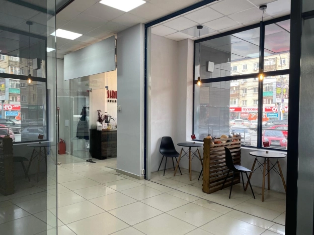 Снять коммерческую недвижимость в Новосибирске. Вариант № 10216, 19, площадь -  квм, цена 25000 рублей