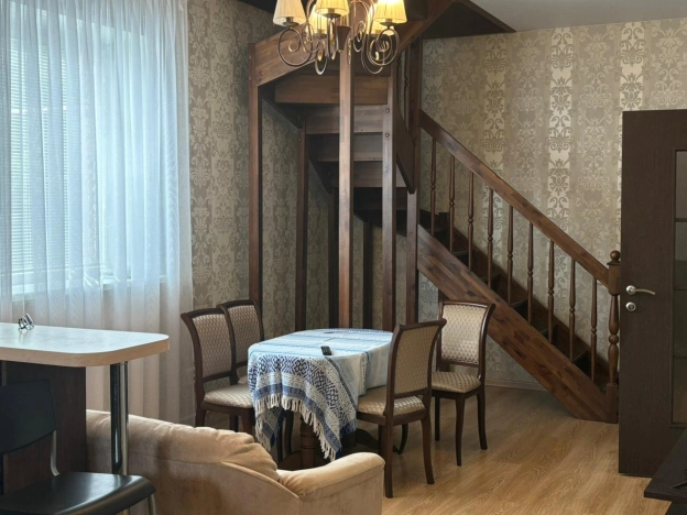 Купить дом на улице Благодарная в Бердске. Вариант № 8351401, 0, площадь -  квм, цена 15000000 рублей