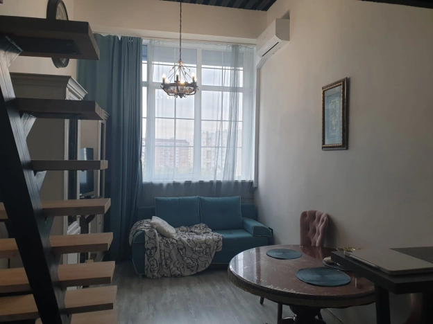 Купить квартиру в Москве. Вариант № 2759142, 33, площадь - квм, цена 11800000.0000 рублей