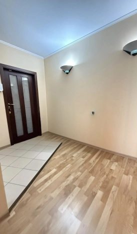 Купить четырехкомнатную квартиру в Приморском крае. Вариант № 6939537, 23, площадь -  квм, цена 13000000 рублей