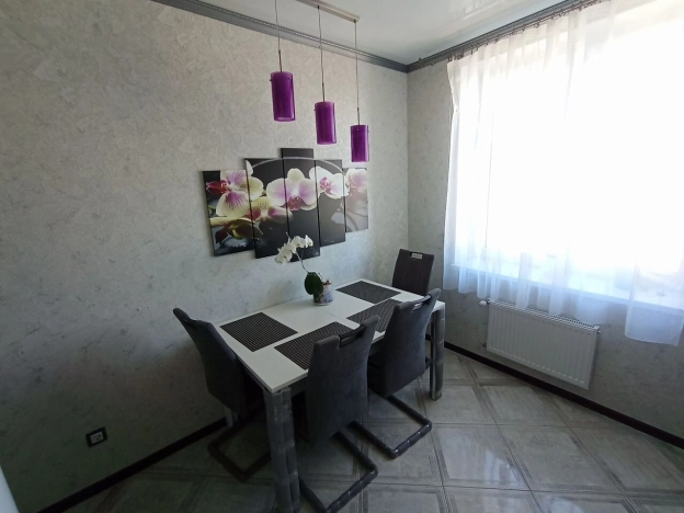 Купить двухкомнатную квартиру в районе Московский в Калининграде. Вариант № 8520738, 3, площадь -  квм, цена 8000000 рублей