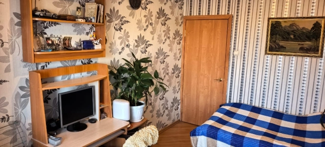 Купить трехкомнатную квартиру на улице Первомайская в Новосибирске. Вариант № 17383, 6, площадь -  квм, цена 5000000 рублей