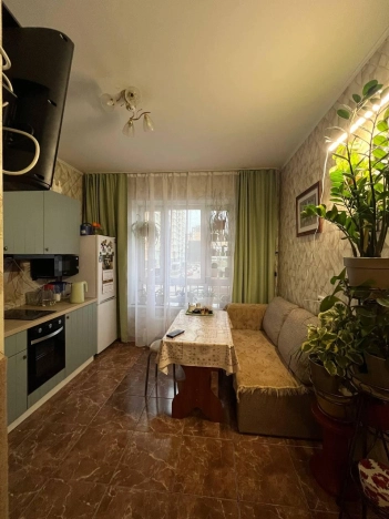 Купить однокомнатную квартиру на улице Кедрова в Москве. Вариант № 10286806, 5, площадь -  квм, цена 7300000 рублей