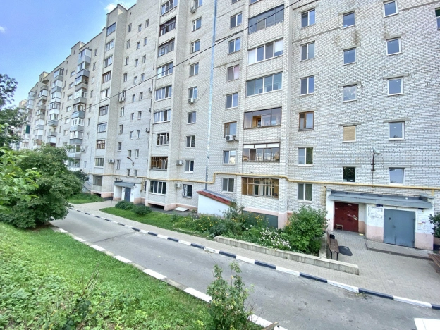 Купить трехкомнатную квартиру на улице Губкина в Белгороде. Вариант № 362405, 18, площадь -  квм, цена 4800000 рублей