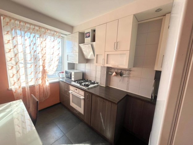 . Вариант № 27302, 19, площадь - 58 квм, цена 8270000 рублей