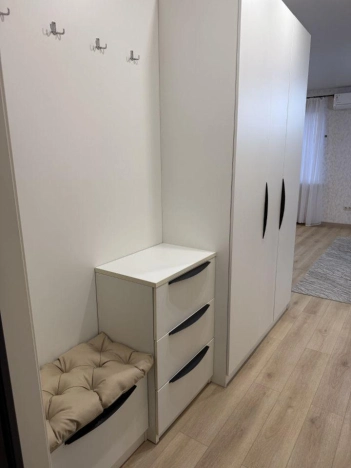 Купить однокомнатную квартиру на улице Шелепихинская набережная в Москве. Вариант № 9886889, 7, площадь -  квм, цена 7300000 рублей