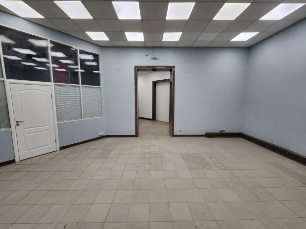 Купить торговые помещения в Сыктывкаре. Вариант № 3224993, 5, площадь -  квм, цена 13000000 рублей