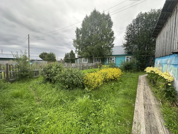 Купить трехкомнатную квартиру в Республике Коми. Вариант № 53770, 19, площадь -  квм, цена 650000 рублей