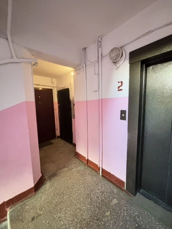 Купить однокомнатную квартиру в Калининграде. Вариант № 9696086, 14, площадь -  квм, цена 3700000 рублей