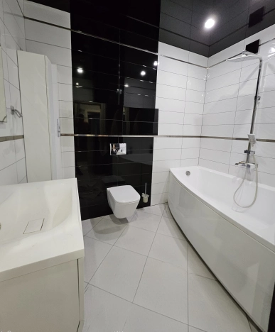 Купить трехкомнатную квартиру в Ростовской области. Вариант № 10396641, 12, площадь -  квм, цена 16450000 рублей