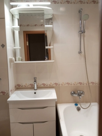 Купить квартиру в Москве. Вариант № 10024697, 9, площадь -  квм, цена 15000000 рублей