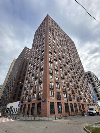 Купить квартиру в Москве. Вариант № 10011738, 4, площадь -  квм, цена 16990000 рублей