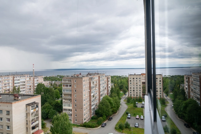 Купить трехкомнатную квартиру на улице проезд Алексея Афанасьева в Петрозаводске. Вариант № 2352842, 4, площадь -  квм, цена 8700000 рублей