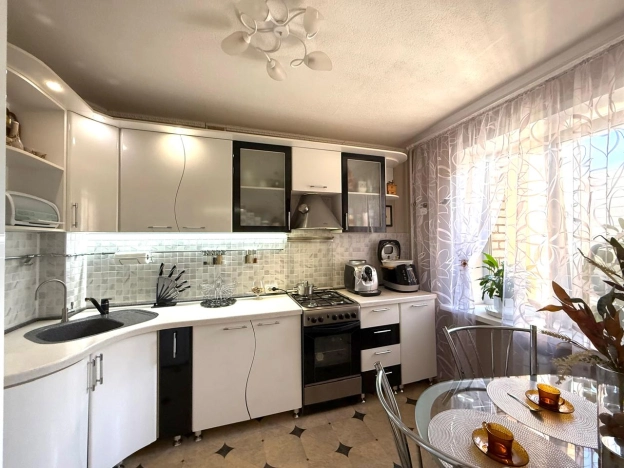 . Вариант № 6912505, 9, площадь - 80 квм, цена 7400000 рублей