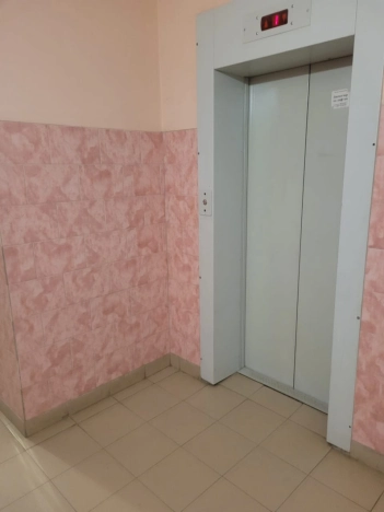 Купить трехкомнатную квартиру в Микрорайоне Бугринская роща, Кировский район в Новосибирске. Вариант № 25599, 44, площадь -  квм, цена 9500000 рублей