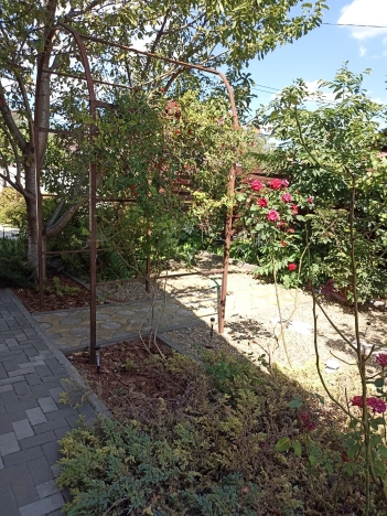 Купить дом на улице Долинская в Ростове-на-Дону. Вариант № 42243, 38, площадь -  квм, цена 13650000 рублей