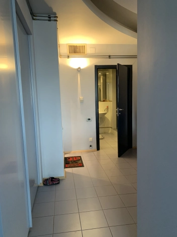 Купить квартиру на вторичке у метро Октябрьское поле в Москве. Вариант № 6286132, 35, площадь -  квм, цена 70000000 рублей